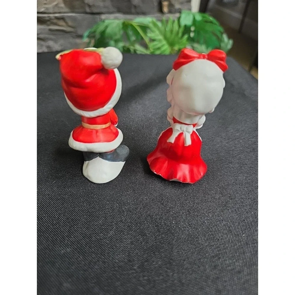 Vintage Lefton Mr & Mrs Santa Claus Dancing Kissing Figurines Boy Girl Christmas